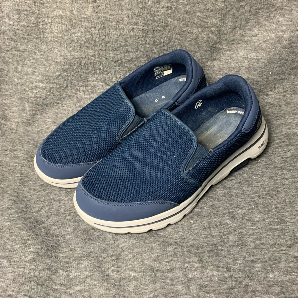 Skechers Mens 10 .5M  Blue Ultra Go Walk 5 Quick Fit Slip On Casual Shoes 55503